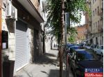 Vendesi - Via Lecce, LOCALE Cat. C/1 con cortile - A REDDITO