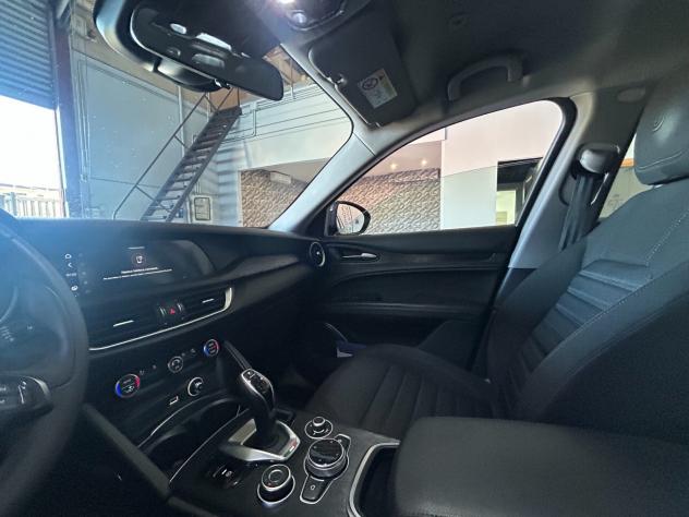 Alfa Romeo Stelvio 2.2 Turbodiesel 160 CV AT8 RWD Business - Foto 8