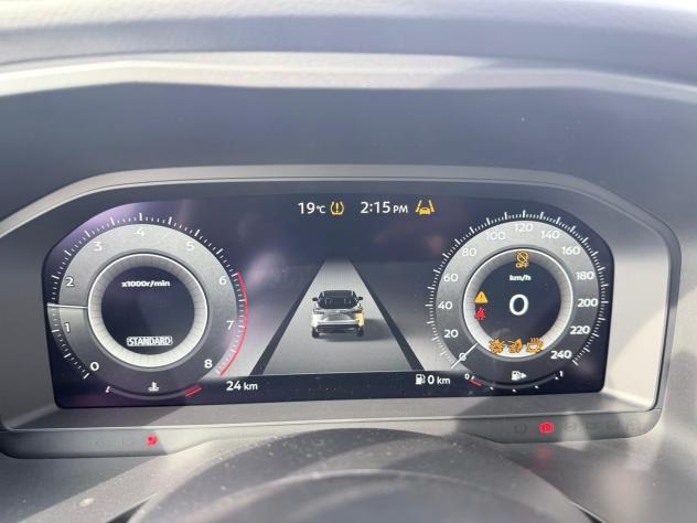 Nissan Qashqai NEW N-CONNECTA MHYB 140CV MT 2W - Foto 8