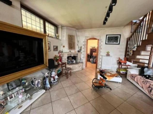 Immobile in asta di 176 m² con più di 5 locali e box auto in vendita a Roma - Foto 15