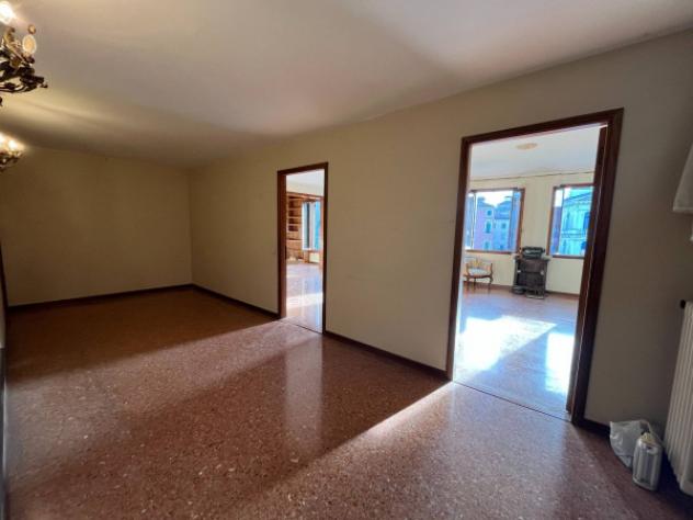Attico / Mansarda di 200 m² con più di 5 locali in vendita a Venezia - Foto 5