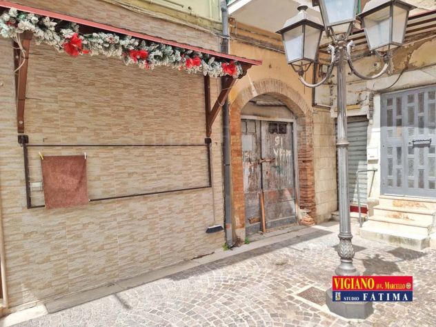 FOGGIA - VENDESI - CENTRO STORICO - VICO SASSI N. 22 - MQ.97 CATASTALI. - Foto 2