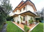 Villa in affitto a Cinquale - Montignoso 150 mq  Rif: 1409925