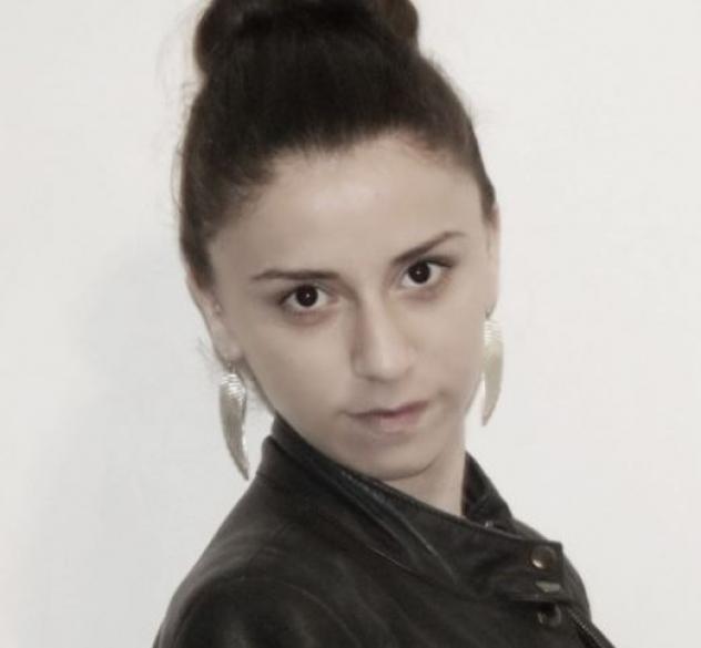 Donna di Foggia. Fisico Esile Tel: