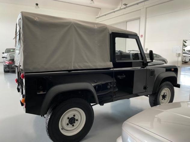 LAND ROVER Defender 90 2.4 TD4 Soft top E rif. 16101534 - Foto 4