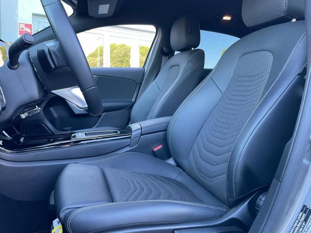 Mercedes-Benz Classe A Berlina A 180 d Line Advanced Plus - Foto 9