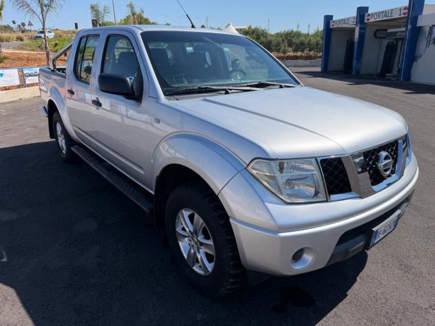 Nissan Navara 2.5 dCi 4 porte Double Cab XE 4X4 AUTOMATICA - Foto 4