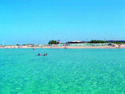 SALENTO-Casa indipendente CLIMATIZZATA-180 m. SPIAGGIA 6-8 posti