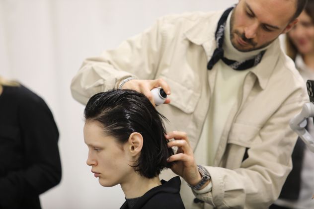 Candidati come parrucchiere per Trillo, e passa a Fashion Week e shooting - Foto 3