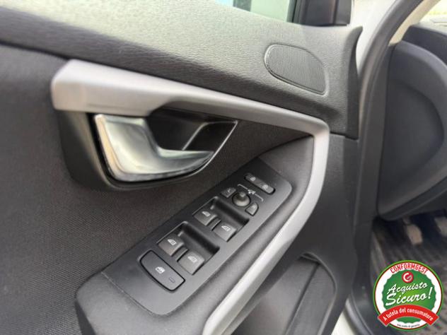 VOLVO V40 D2 Momentum Navi Led rif. 23779374 - Foto 6