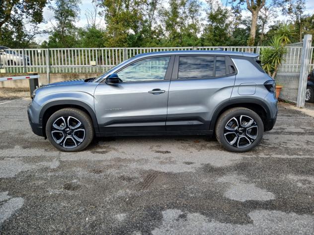 Jeep Avenger 1.2 Turbo 100 CV Summit - Foto 8