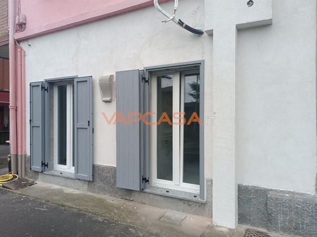 MAGAZZINO-DEPOSITO DI 75MQ CON ACCESSO CARRABILE + APPARTAMENTO RISTRUTTURATO - Foto 7