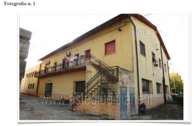 IMMOBILI-IMMOBILE COMMERCIALE-Via Montalbano 203/d