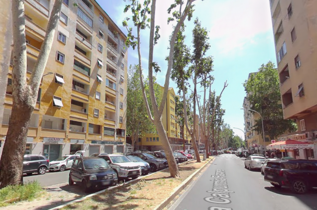 LUCIO SESTIO BILOCALE ARREDATO CON BALCONCINO