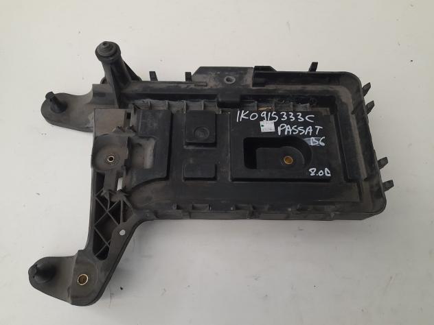 ALLOGGIO BATTERIA VOLKSWAGEN Passat Variant 4° Serie 1K0915333C diesel 2.0 (0510)