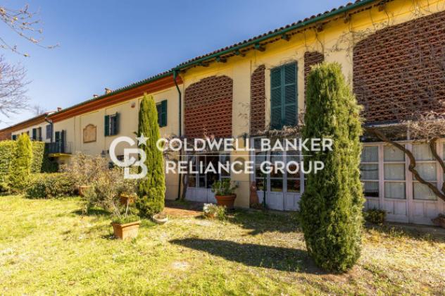 Rustico / Casale di 504 m² con più di 5 locali e box auto in vendita a Portacomaro - Foto 2