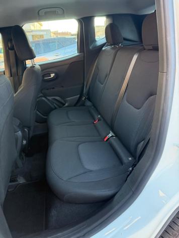 Jeep Renegade 1.6 Mjt 120 CV Longitude - Foto 9