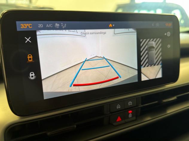 Jeep Avenger E-Hybrid Summit 1.2 110cv Dct Mhev - Foto 8