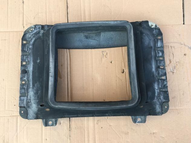 Gomma Presa aria Intercooler Cofano Nissan Terrano 2 II 2.7 01