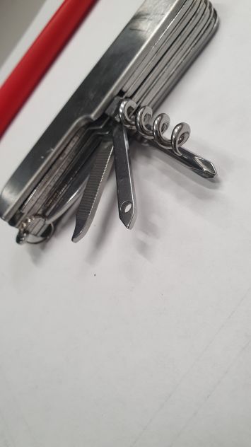 Coltellino svizzero multiuso - Foto 3