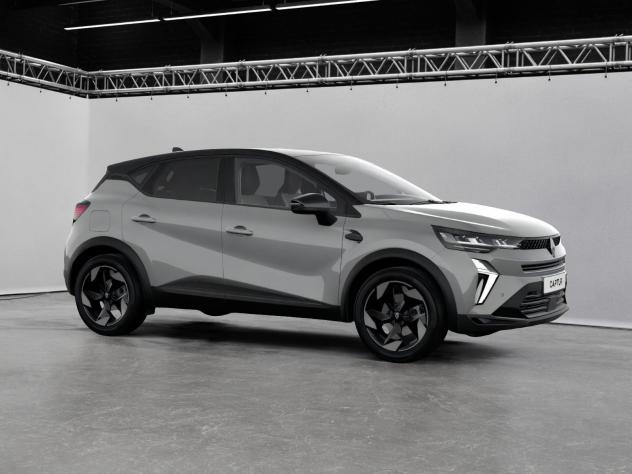 Renault Captur techno full hybrid E-Tech 160 km zero con iva esposta