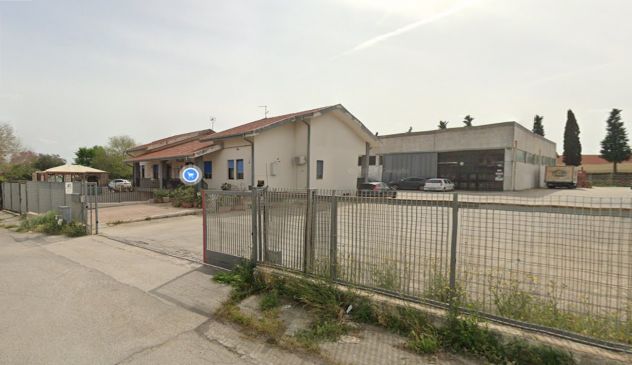 Vendita Capannone e palazzina a Foggia