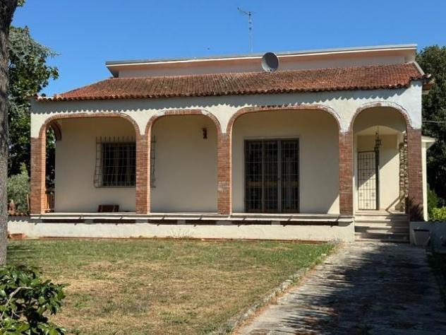 Villa in vendita a Massa Macinaia - Capannori 300 mq Rif: 1450365