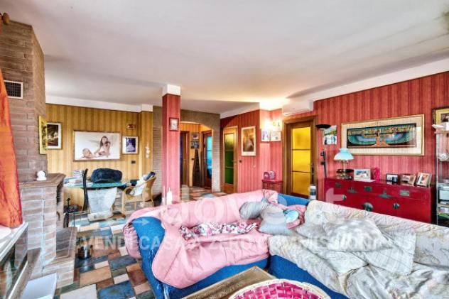 Villa di 598 m² con più di 5 locali e posto auto in vendita a Torrazza Piemonte - Foto 3