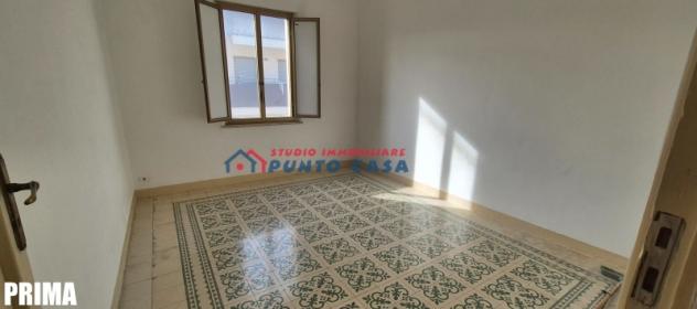 PRESSI MADONNA – Appartamento al 2° e ultimo p. s/a – 65 mq ca. – 3 vani + acc. Da ristrutturare. Euro 28 mila CL G - Foto 2