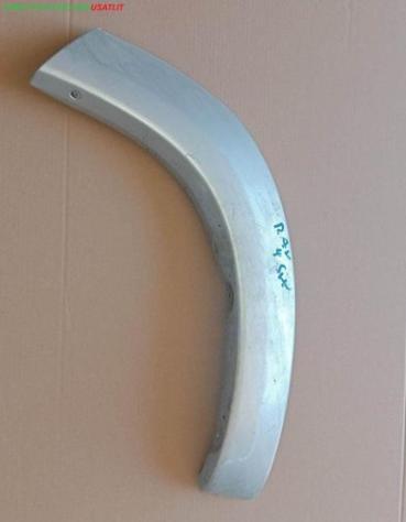 MODANATURA ARCO PASSAR.POST.S. ARGENTO 75606-42090  Carrozzeria  Lamierati esterni  Fiancate  Modanatura par TOYOTA - RAV 4 II - 01-09-2000 - 01-12-20