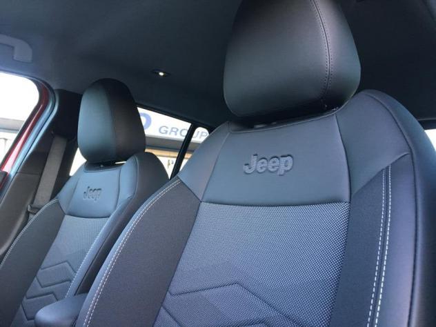 Jeep Avenger 1.2 Turbo Summit PORTELLO ELETTRICO + WINTER PACK - Foto 8