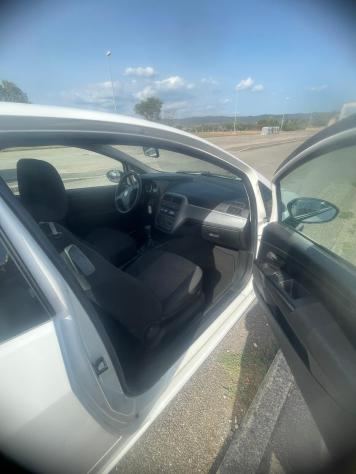 Fiat Grande Punto 1.4 3 porte Active Natural Power - Foto 6