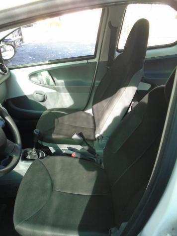 TOYOTA Aygo 12V VVT-i 5 porte Now Connect 120000 KM - Foto 8