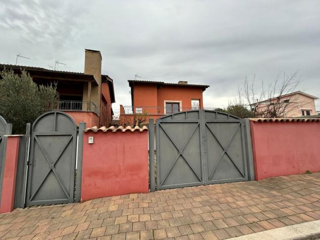 Villa in Via delle Fresie