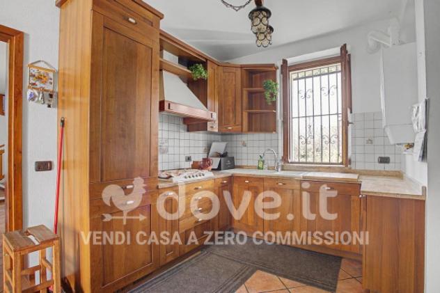 Villa di 180 m² con 4 locali e posto auto in vendita a Cocquio-Trevisago - Foto 11