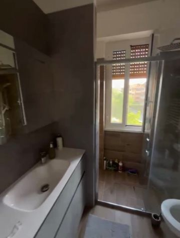 stanza singola con bagno privato-400 euro compresi - Foto 7