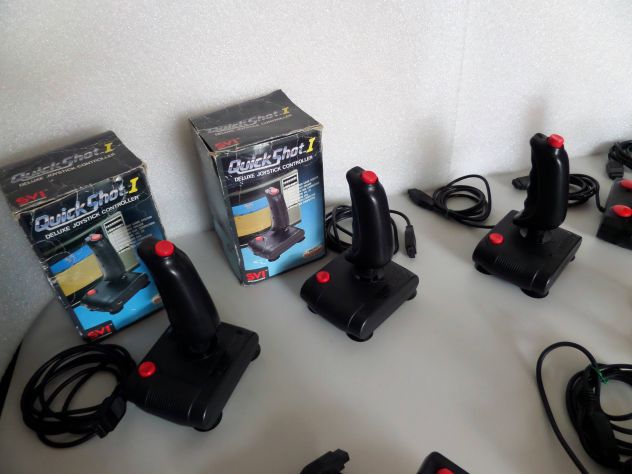 Joystick Vintage Atari/Amiga BROKEN (Gebraucht) in Misery für CHF 1