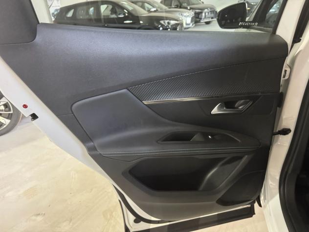 Peugeot 3008 BlueHDi 130 S&S Active Pack 2022 - PARI AL NUOVO - Foto 10