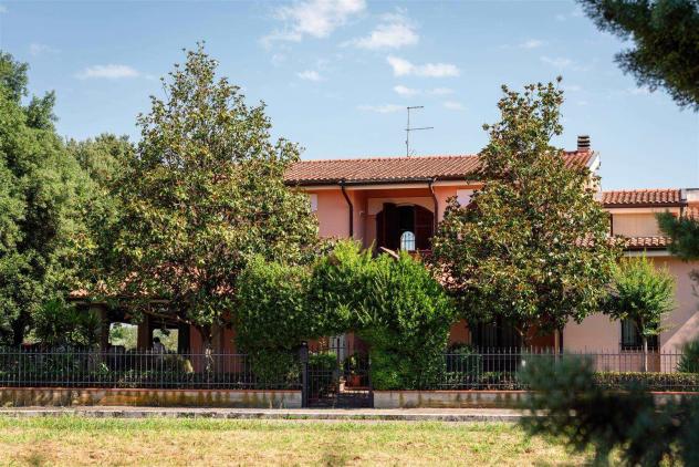 Vendita Villa da 240 mq con giardino - Foto 10