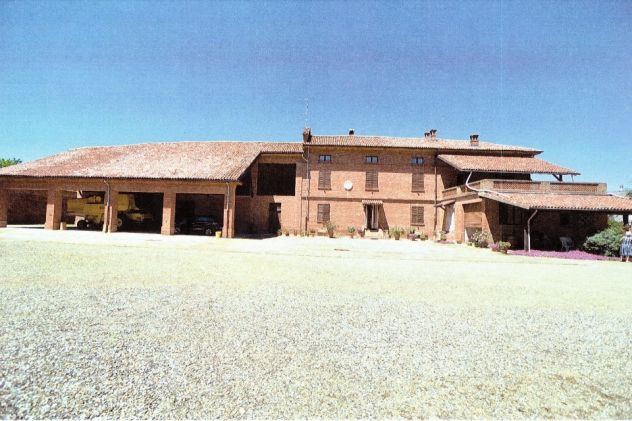 Recintati in mattoni - 4 ha di vita agreste