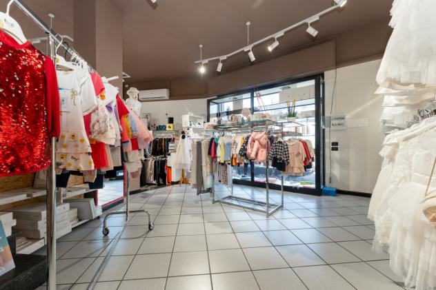 Abbigliamento in vendita a Belpasso - Foto 15