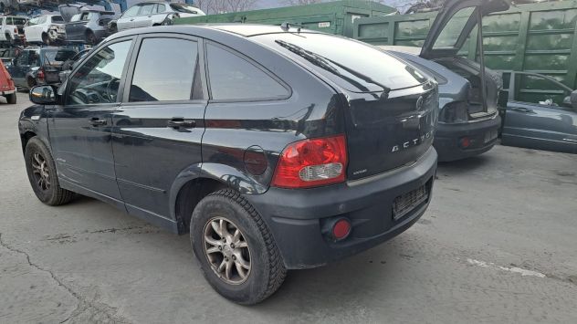 Ricambi vari Ssangyong Actyon 2.0 XDI del 2007 - Foto 2