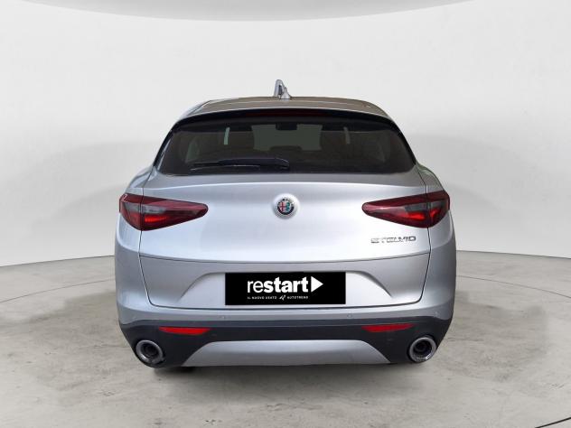 Alfa Romeo Stelvio 2.2 Turbo Diesel 160 CV Automatica AT8 Business RWD - Foto 4