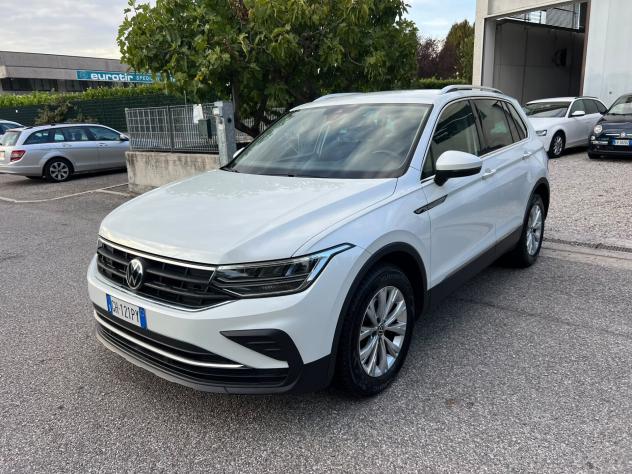 Volkswagen Tiguan 2.0 TDI 150 CV DSG - Foto 9