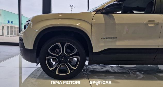 Jeep Avenger 1.2 turbo e-hybrid mhev Summit fwd 110cv edct6 - Foto 10