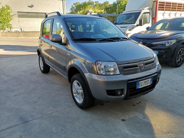 Fiat Panda 1.3 MJT 16V DPF 4x4 Climbing - Foto 2