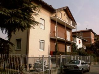 Stanza singola zona ospedale spese e bollette comprese