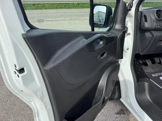 Renault Trafic T29 2.0 dCi 120CV PL-TN-DC Furgone Ice - Foto 10