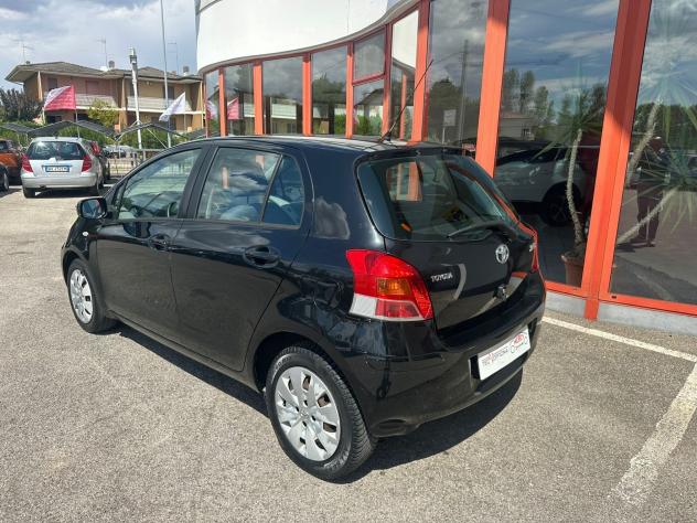 Toyota Yaris 1.3 5 porte Sol - Foto 8