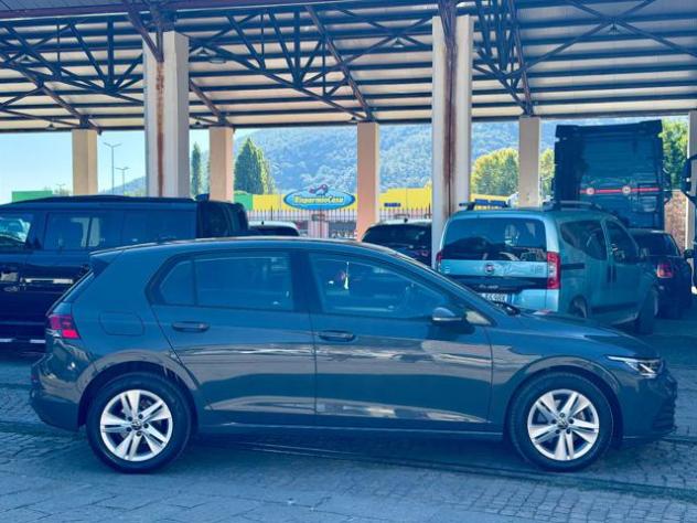 VOLKSWAGEN Golf 1.0 eTSI EVO DSG Life rif. 24157208 - Foto 4